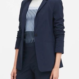 NWT Banana Republic Long and Lean Performance Blazer in Navy